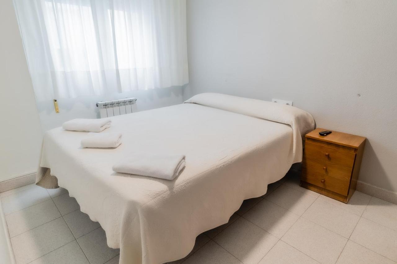 Hostal - Restaurante La Buena Villa By Vivere Stays Villalonquejar Экстерьер фото